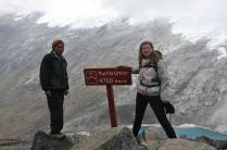 Com o Tiburço, na passagem pelo paso de 4.750 metros no último dia do trekking Santa Cruz, na Cordillera Blanca, região de Huaraz - Peru